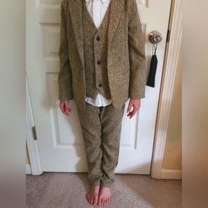 Kids Tweed 3 Piece Suit Size 8/9
